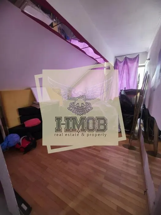 Apartament decomandat la vila 4 camere etaj 1 Selimbar - foto 3