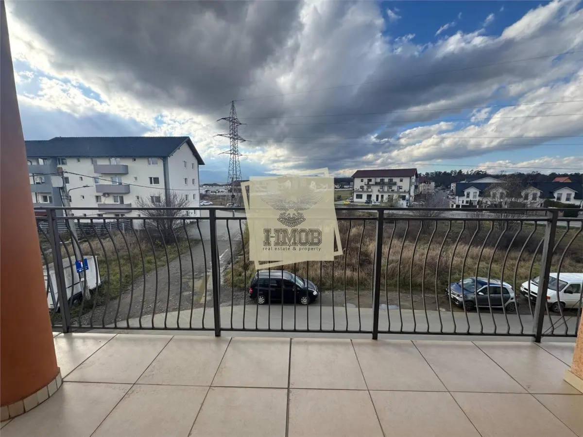 Apartament  decomandat cu 3 camere 2 bai de 105 mp utili - foto 16