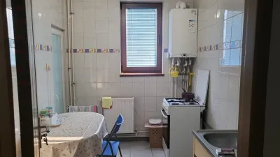Vanzare apartament 2 camere | Pacul Titanii | str Burdujeni | bloc 1977 reabilitat | decomandat | 50 mp utili | balcon generos | centrală proprie | - Bucuresti