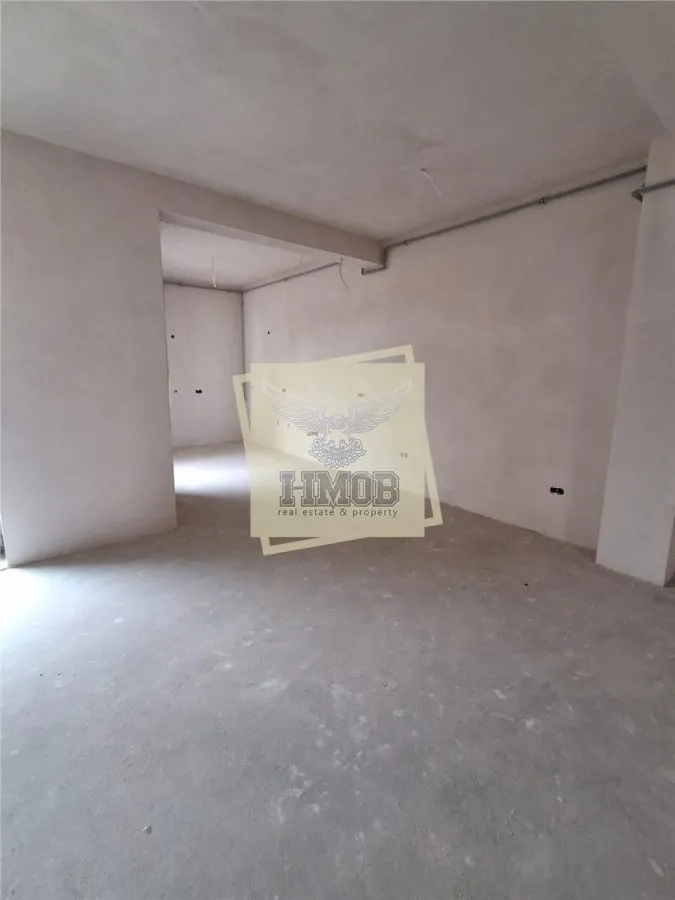 Casa rezidentiala 5 camere 2 bai  parcare  Sura Mica - foto 15