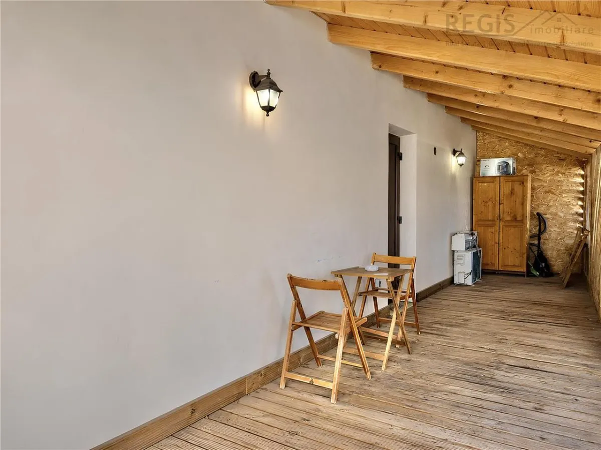 Studio tip loft cu terasa in Centrul Istoric langa primarie - foto 7
