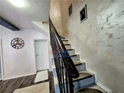 Casa in Bucium la pret de apartament - foto 5