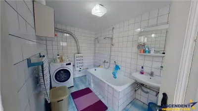 Poveste saseasca la umbra vitei de vie,cu crama,gradina flori,Central,Codlea - foto 10