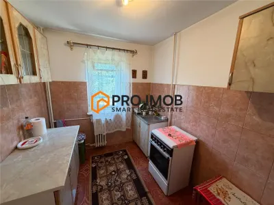Apartament 3 camere cf 3 decomandat zona Crang - foto 9