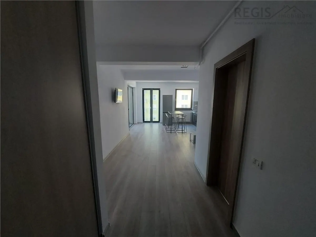 Apartament 2 camere de vanzare Platinum Residence - Coresi, Loc de parcare inclus - foto 4