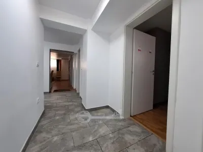 Apartament 4 camere,  Pepiniera Tudor Neculai, parcare proprie, mobilat complet - foto 10