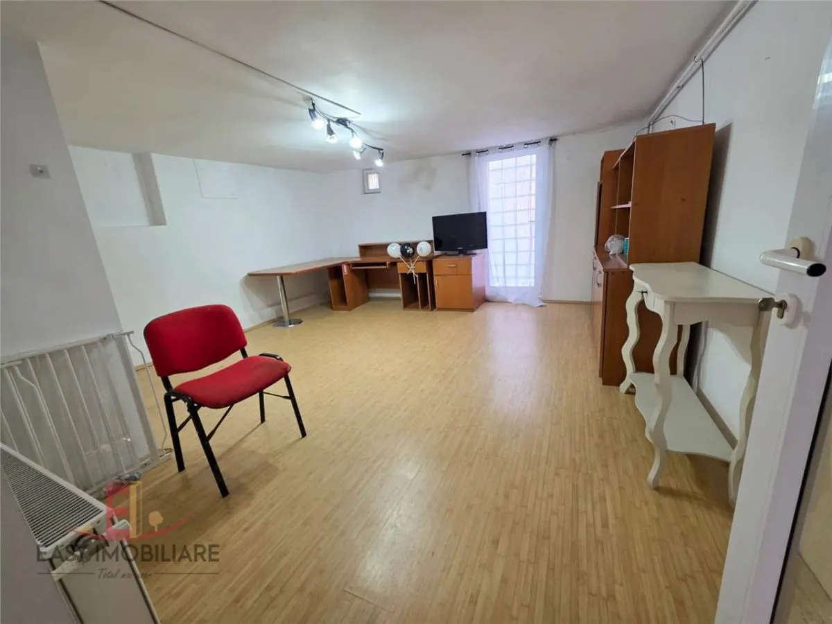Casa cu 3 camere, CF cu Spatiu Comercial, garaj, Tudor, 100mp,  Targu Mures - foto 4