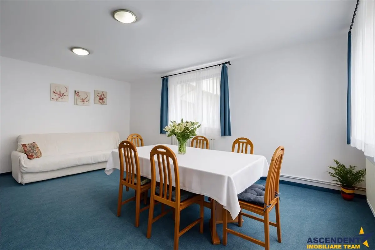 Vila traditionala, cu domeniu de 5.025 mp, pe aripa Cetatii Medievale Brasov - foto 2
