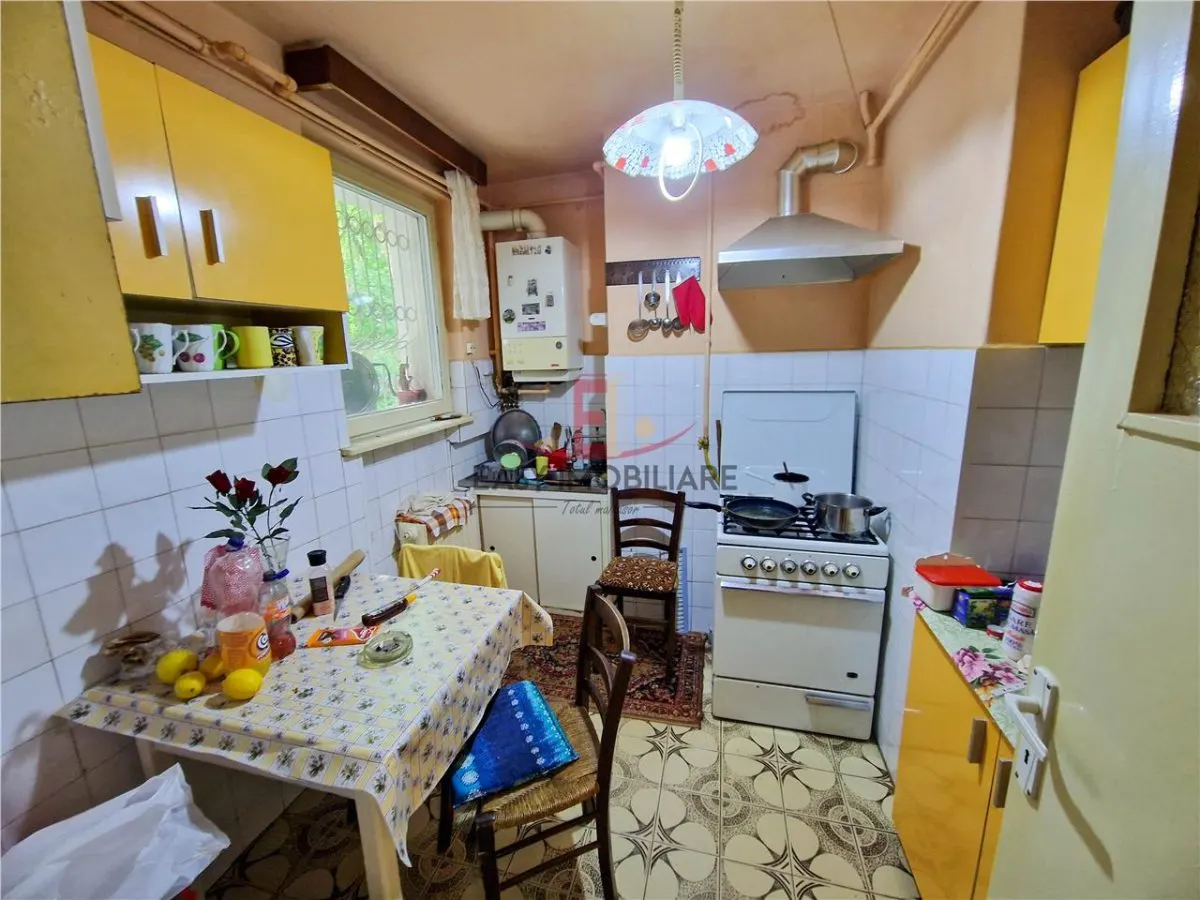 Apartament 4 camere, pivnita, 2 bai, Moldovei, Tudor,Targu Mures - foto 1