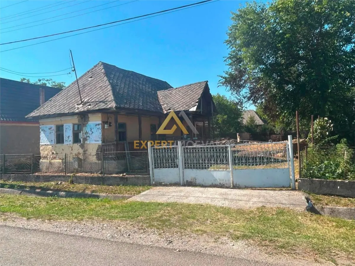 Casa de vanzare in Sacalaseni cu teren la doar 35.000 Euro - foto 3