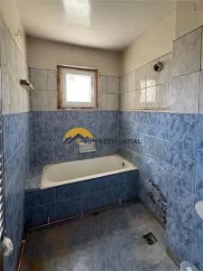 Basarabiei-2 minute de metrou, apartament 3 camere, bloc reabilitat, zona verde - foto 12