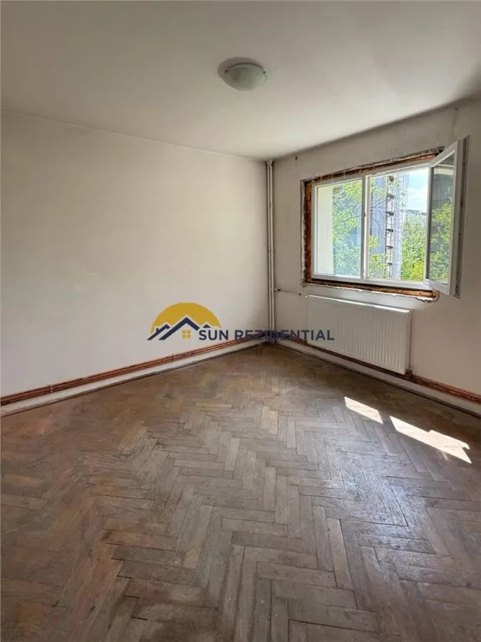 Basarabiei-2 minute de metrou, apartament 3 camere, bloc reabilitat, zona verde - foto 4