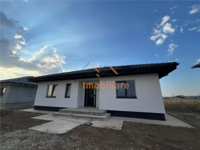 CASA IN GRI | CIHEI | 110 MP | 471 MP TEREN | BIHOR - Cihei