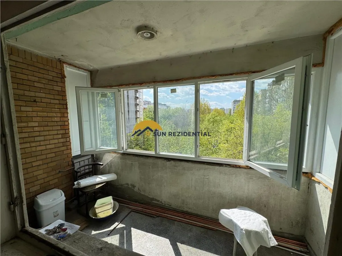 Basarabia,apartament 3 camere,bloc reabilitat,centrala termica,boxa - foto 7