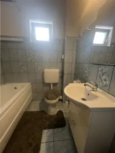 Berceni-Aparatorii Patriei, garsoniera , mobilata si utilata,centrala termica - foto 16