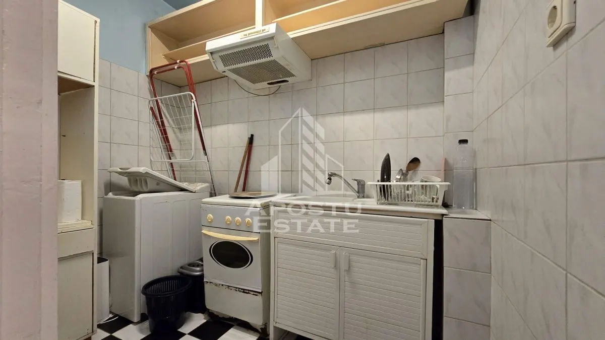 Apartament o camera nedecomandat zona Take Ionescu - foto 3