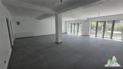 Cladire 240mp cu 2 spatii comerciale la inchiriat in centru Domnesti - foto 7
