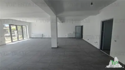 Cladire 240mp cu 2 spatii comerciale la inchiriat in centru Domnesti - foto 9