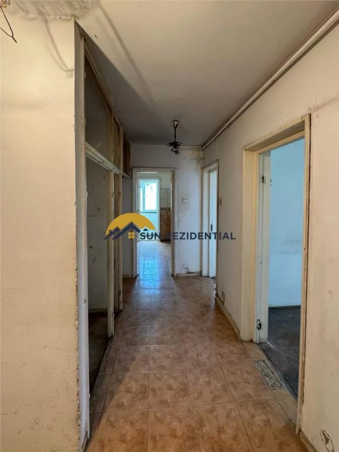 Bulevardul Basarabiei Apartament 3 camere Spatios-Luminos - foto 7