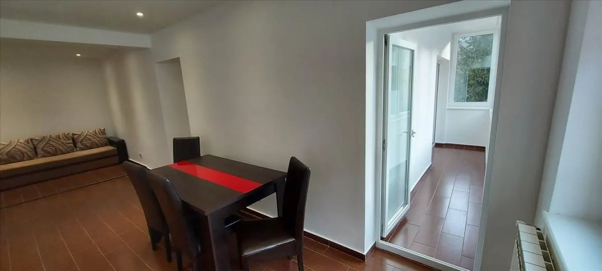 Inchiriere apartament 3 camere decomandat Racadau, Brasov - foto 2