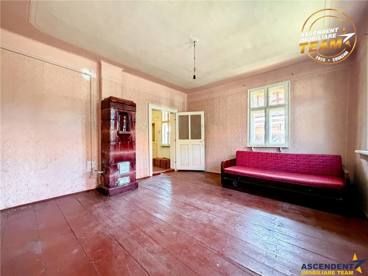 Casa cu potential,  acces la/ din 2 strazi,  512 mp teren,  Sfantu Gheorghe - foto 12