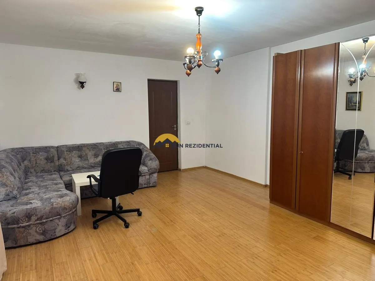 Piata Romana-Apartament 2 Camere - foto 1