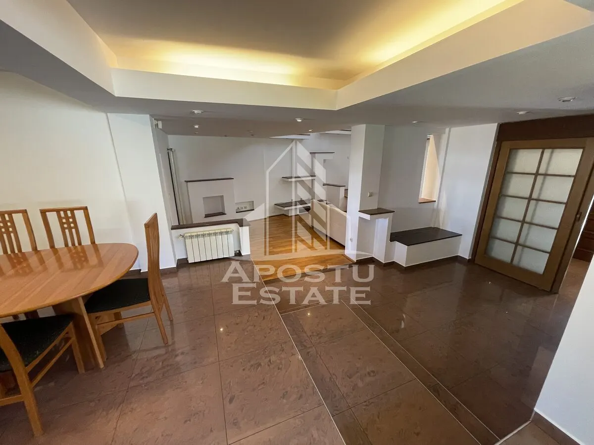 Casa de inchiriat, 4 dormitoare, 3 bai, garaj, curte, zona Lipovei. - foto 2