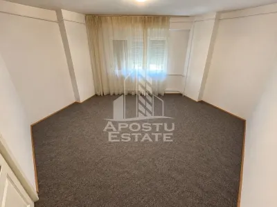 Apartament 2 camere, decomandate, etaj 5/6, garaj subteran, Aradului. - Timisoara