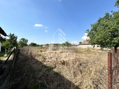 Teren intravilan 1000 mp in Dinias 20km de Timisoara - Dinias