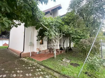 Vila tip duplex, P+1E+M, Poiana Marului - foto 3