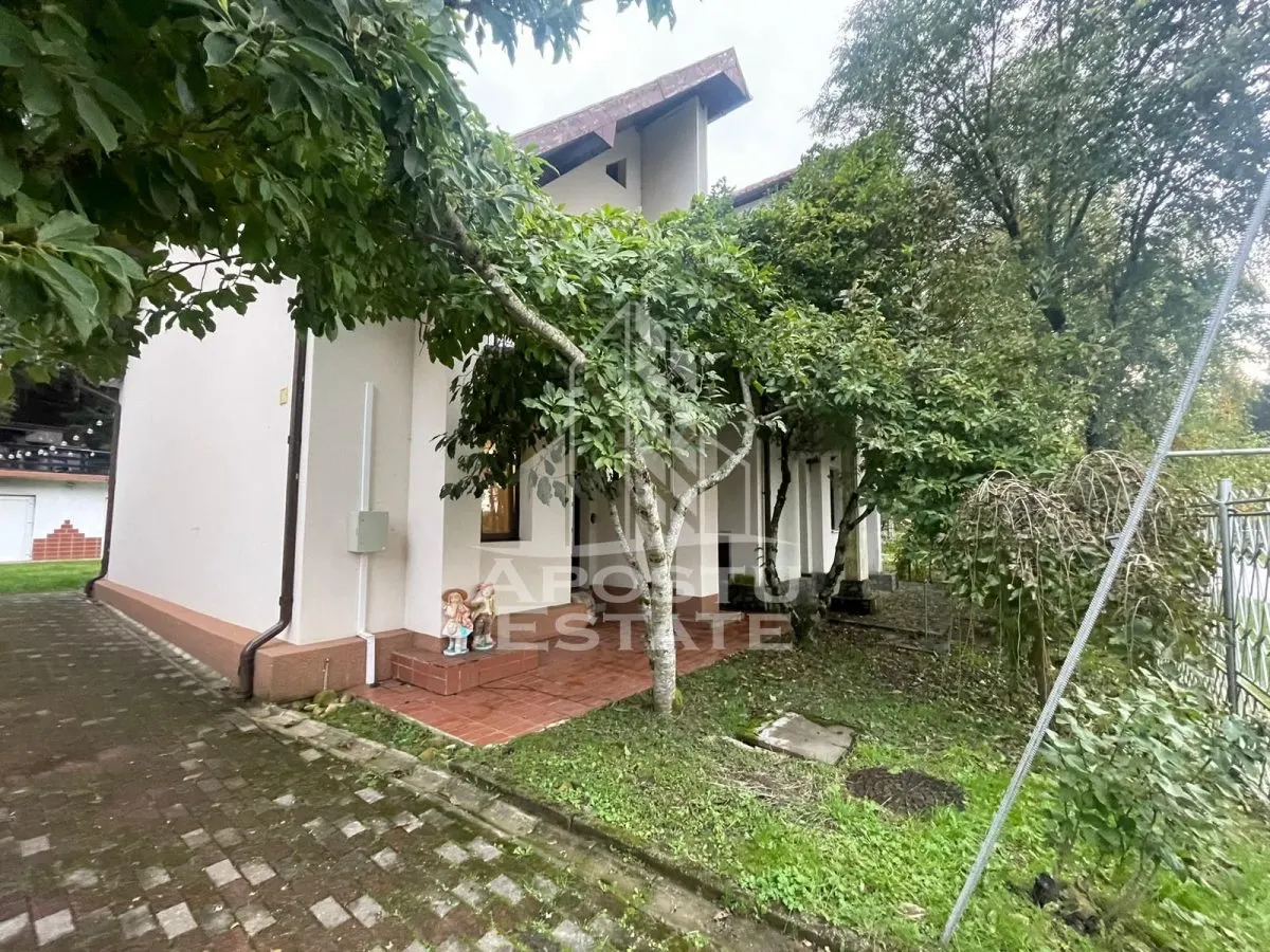 Vila tip duplex, P+1E+M, Poiana Marului - foto 3