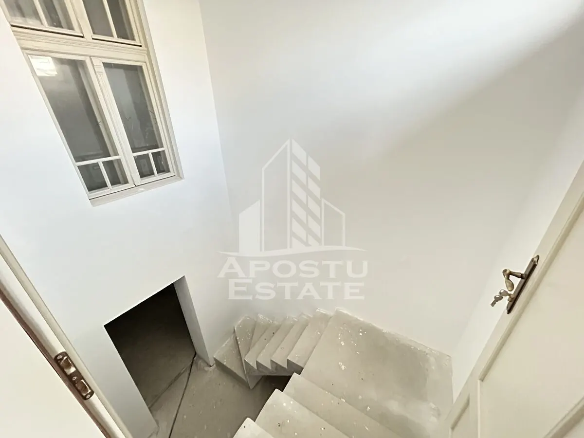 Casa renovata , de vanzare, teren 1179 mp, Ultracental, Timisoara. - foto 4