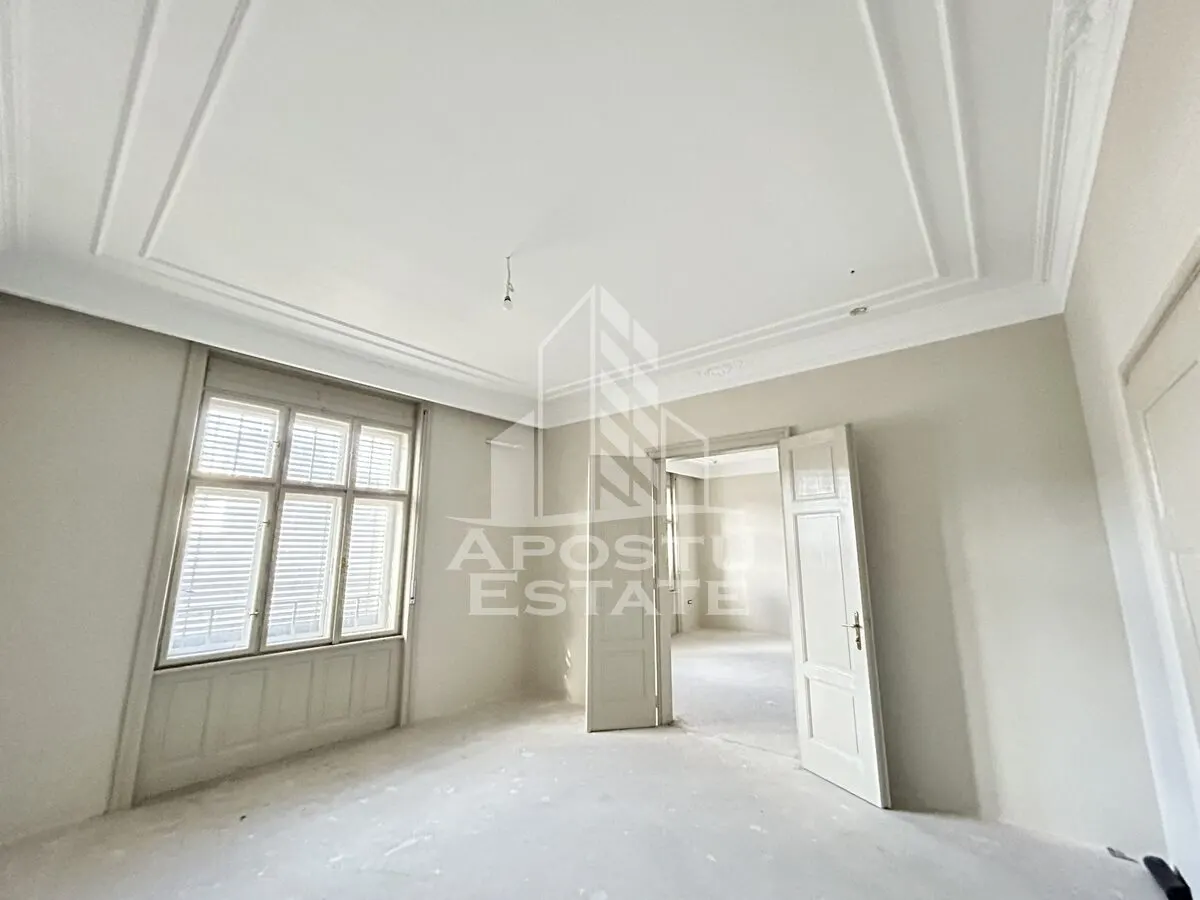 Casa renovata , de vanzare, teren 1179 mp, Ultracental, Timisoara. - foto 9