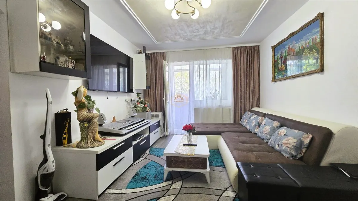 Etaj I | Apartament cu 2 camere si balcon | Botizului - foto 2