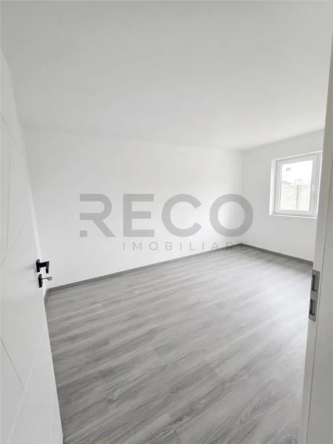 RECO Duplex  cu 3 camere in Nojorid - foto 11