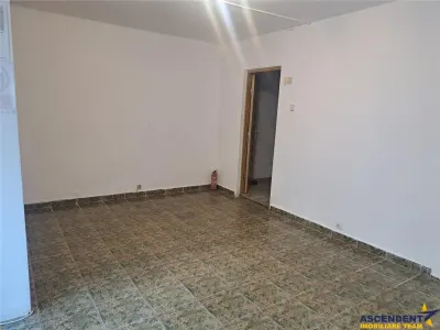 De inchiriat: Spatiu comercial aflat in zona centrala, Sfantu Gheorghe - foto 6