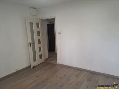 De inchiriat: Spatiu comercial aflat in zona centrala, Sfantu Gheorghe - foto 7