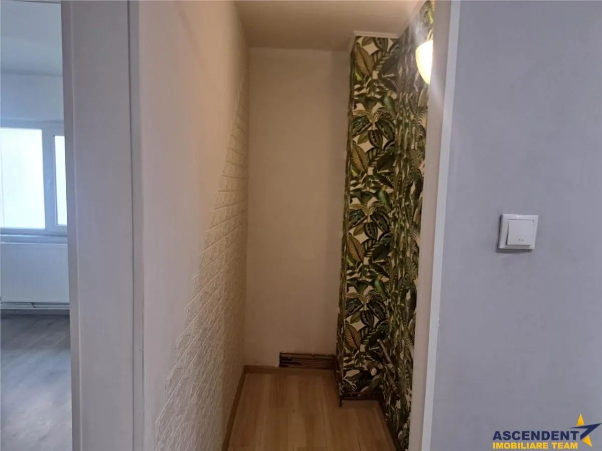 De inchiriat: Spatiu comercial aflat in zona centrala, Sfantu Gheorghe - foto 8