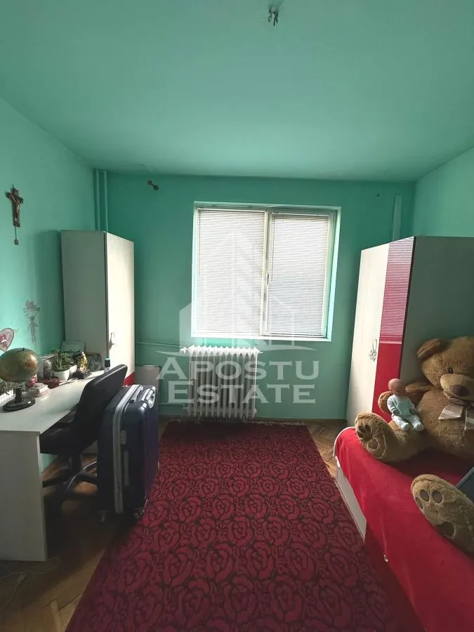 Apartament de vanzare cu 3 camere, 2 bai, 2 balcoane, zona Soarelui - foto 8