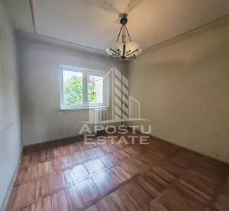 Apartament de vanzare cu 3 camere, 2 bai, 2 balcoane, zona Aradului - foto 3