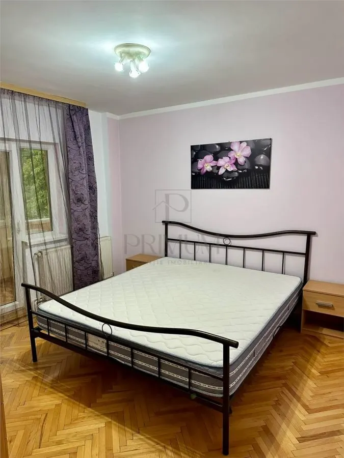 Apartament 3 camere Lipovei Spatios Complet mobilat si utilat - foto 3
