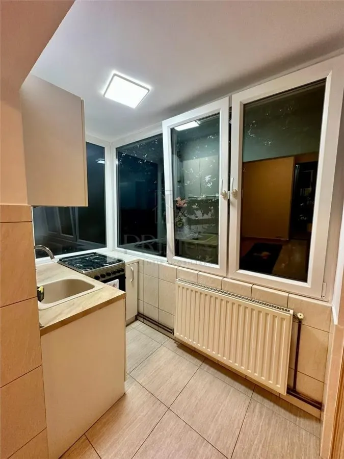Apartament 3 camere Lipovei Spatios Complet mobilat si utilat - foto 5