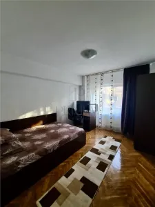 Apartament 3 camere Complexul Studentesc 95 mp Spatios - foto 2