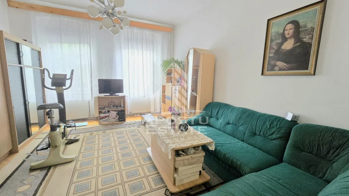 Casa de vanzare, 7 camere si 4 bai, comision 0, zona Odobescu - foto 2