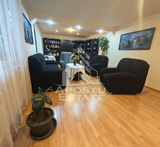 Casa individuala de vanzare, cu 4 camere si 2 garaje, zona Lipovei - foto 23