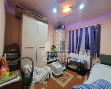Apartament de vanzare cu 3 camere, 2 bai, zona Bucovina - foto 4