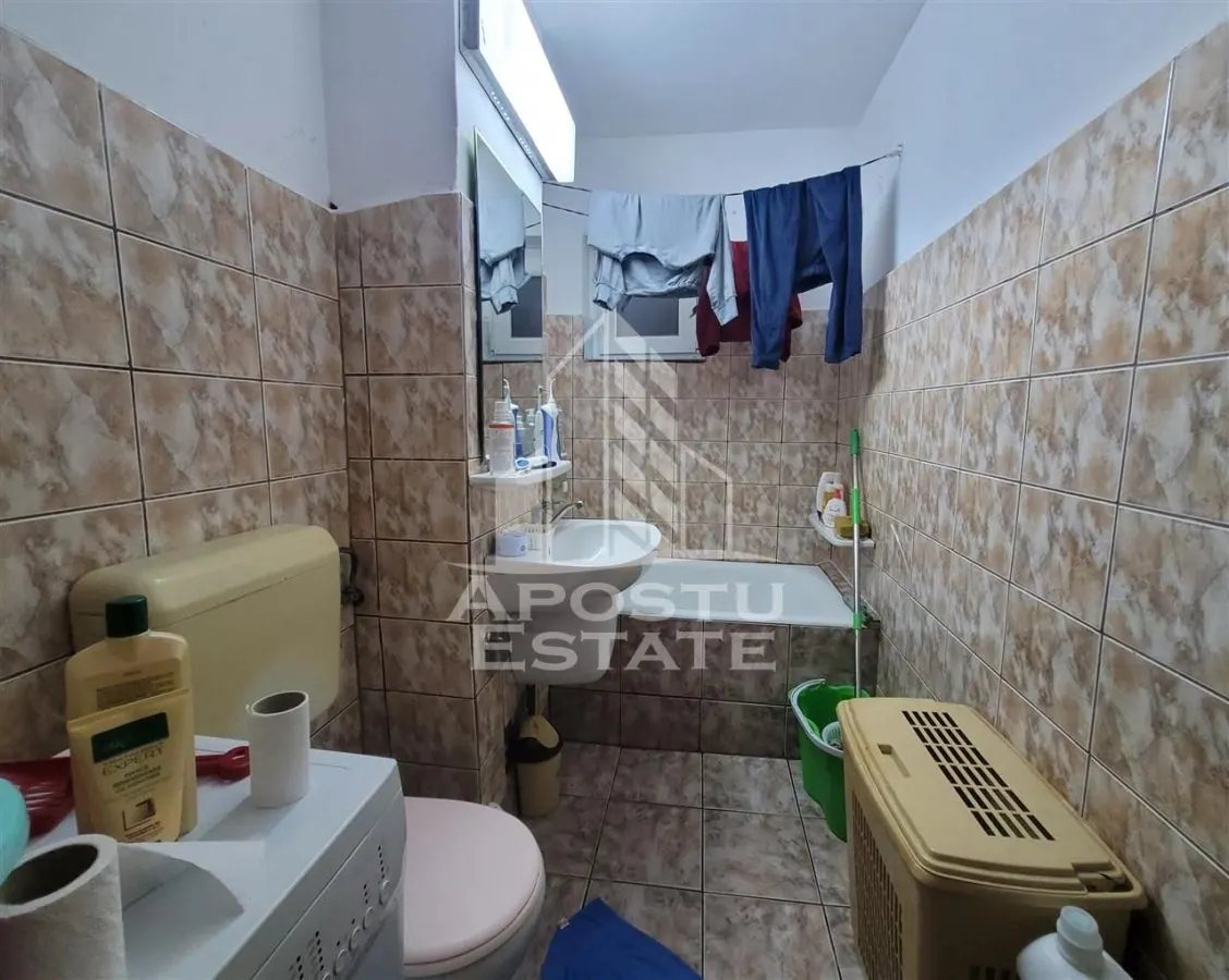 Apartament de vanzare cu 3 camere, 2 bai, zona Bucovina - foto 7