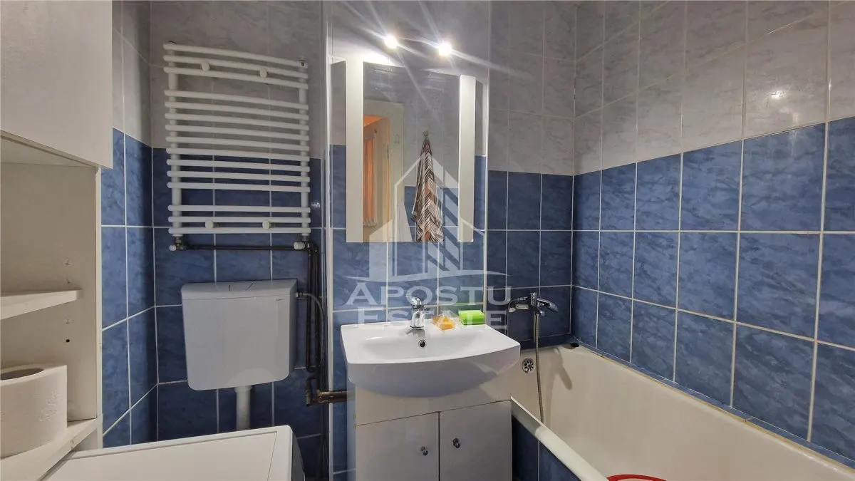 Apartament de vanzare cu 3 camere, centrala proprie, zona Dacia - foto 5