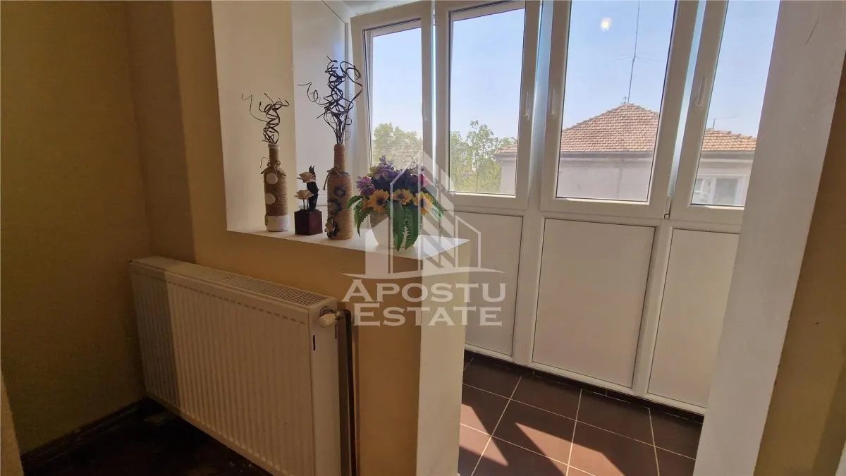 Apartament de vanzare cu 3 camere, centrala proprie, zona Dacia - foto 7