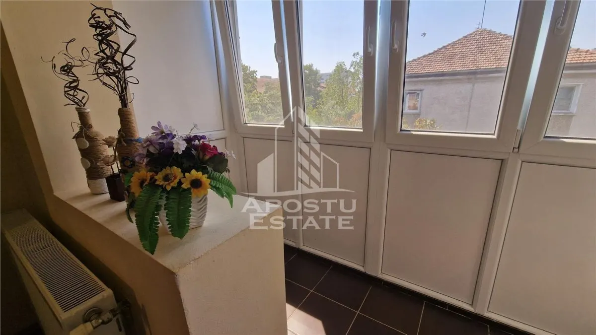 Apartament de vanzare cu 3 camere, centrala proprie, zona Dacia - foto 8